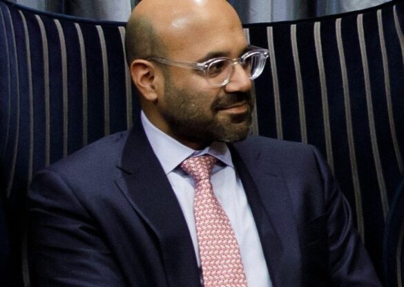 Wayfair Ceo Wayfair CEO Niraj Shah lays off 870 people | NRI Pulse
